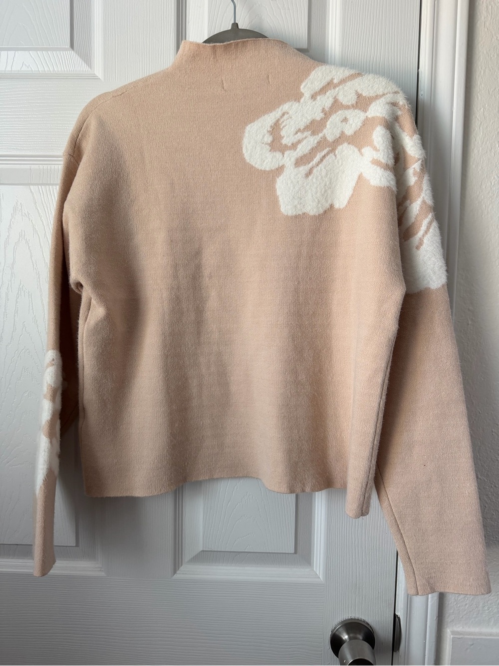 Baltic Born Oda Floral Sweater Natural Off White Size Small - Picture 3 of 6